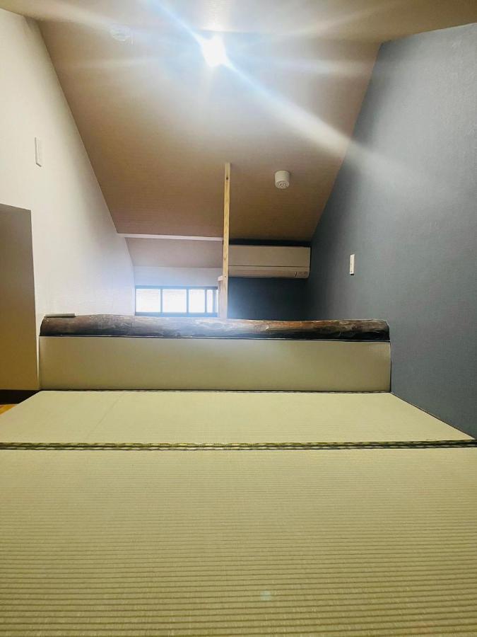Namba Shinsaibashi 10 Mins Reiko Guest House Osaka Bagian luar foto