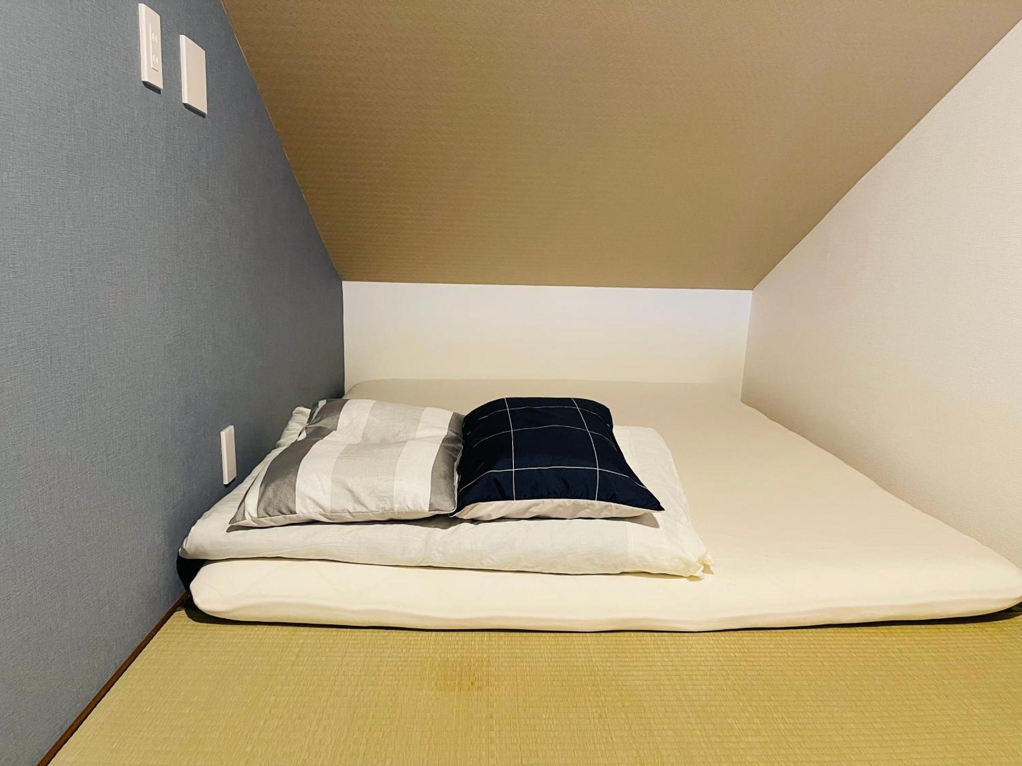 Namba Shinsaibashi 10 Mins Reiko Guest House Osaka Bagian luar foto